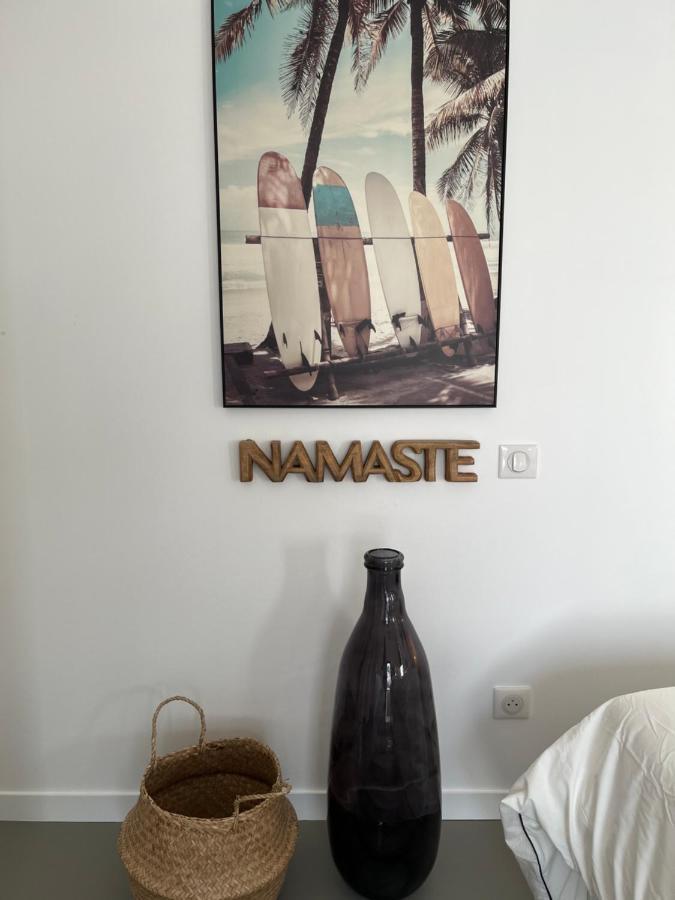 Maisonnette A Proximite Plage Et Port De St-Martin 圣马丹德雷 外观 照片
