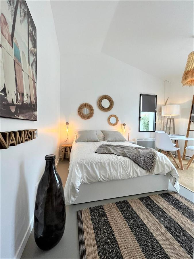 Maisonnette A Proximite Plage Et Port De St-Martin 圣马丹德雷 外观 照片