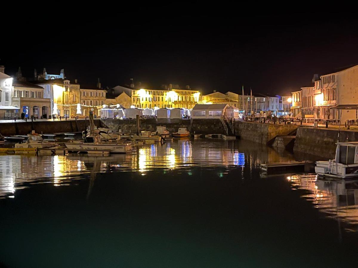 Maisonnette A Proximite Plage Et Port De St-Martin 圣马丹德雷 外观 照片